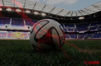 Kulüpler kendi ayağına sıkıyor!