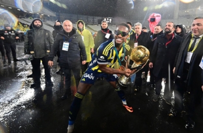 Fırtınada Süper Kupa Fenerbahçe’nin