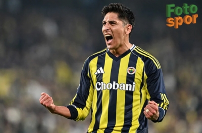 Edson Alvarez Fenerbahçe'nin canını sıkmaya başladı