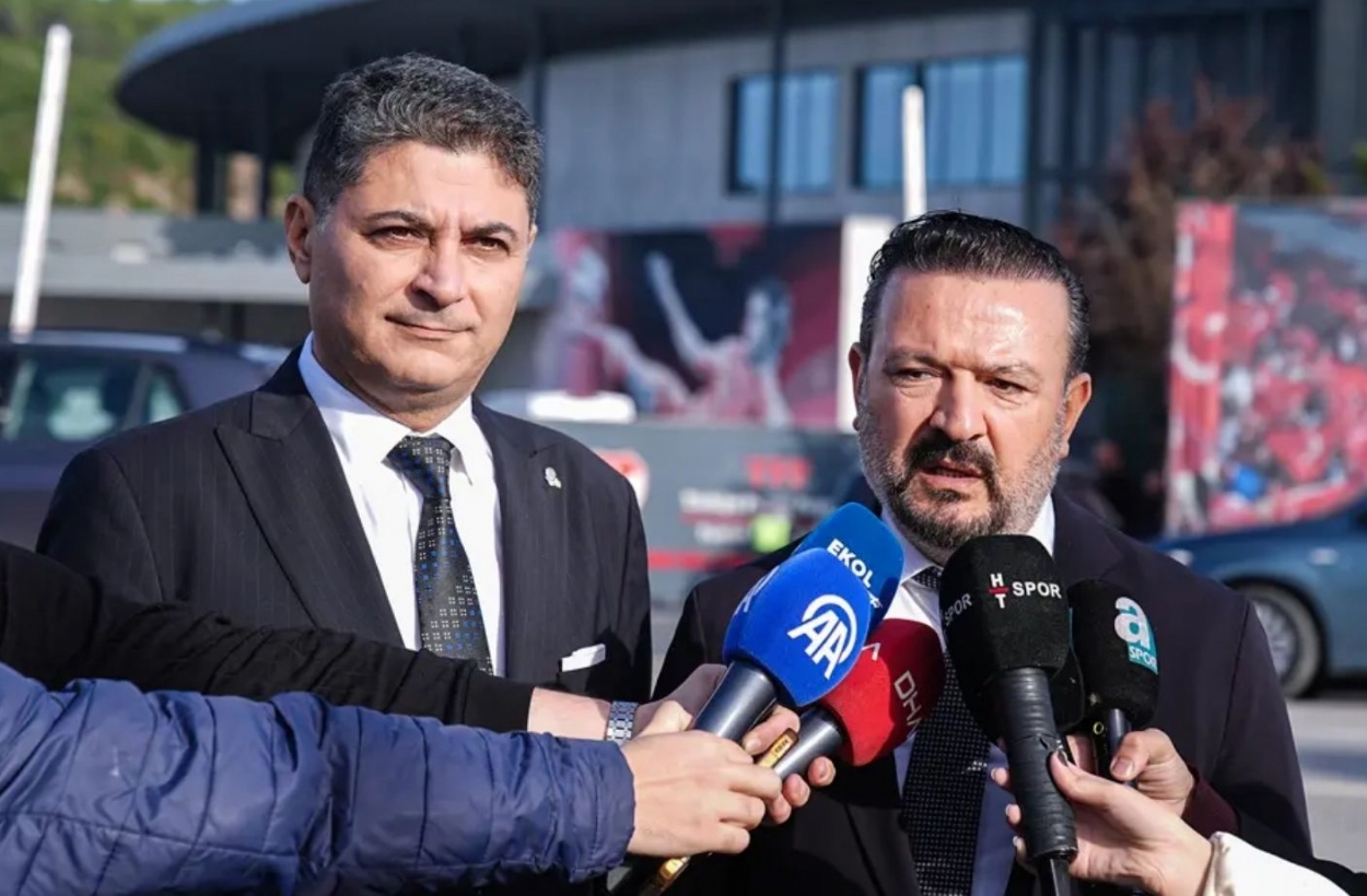 Torunoğulları, Havaalanında Fenerbahçelilere transfer müjdesi verdi