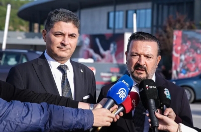 Torunoğulları, Havaalanında Fenerbahçelilere transfer müjdesi verdi