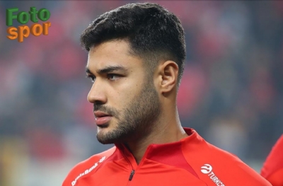 Galatasaray eski stoperiyle anlaştı: Ozan Kabak dönüyor