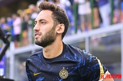 Galatasaray ile Hakan Çalhanoğlu arasında neler oluyor?