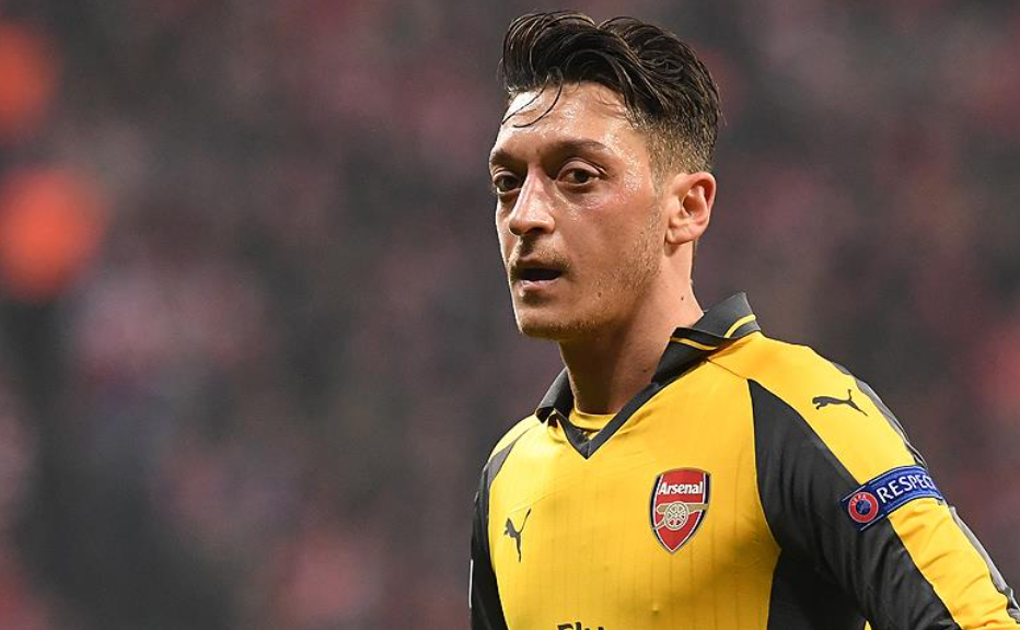 özil