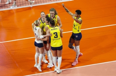  Fenerbahçe Medicana-Zeren Spor:2-3 (MAÇ SONUCU)