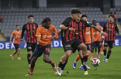 Başakşehir-Fatih Karagümrük: 2-1 (MAÇ SONUCU)