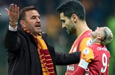 Galatasaray ıslıklarla