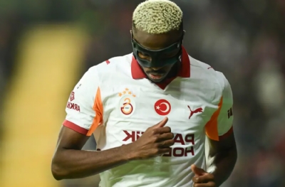 Osimhen Galatasaray'ı değil doğum gününü seçti