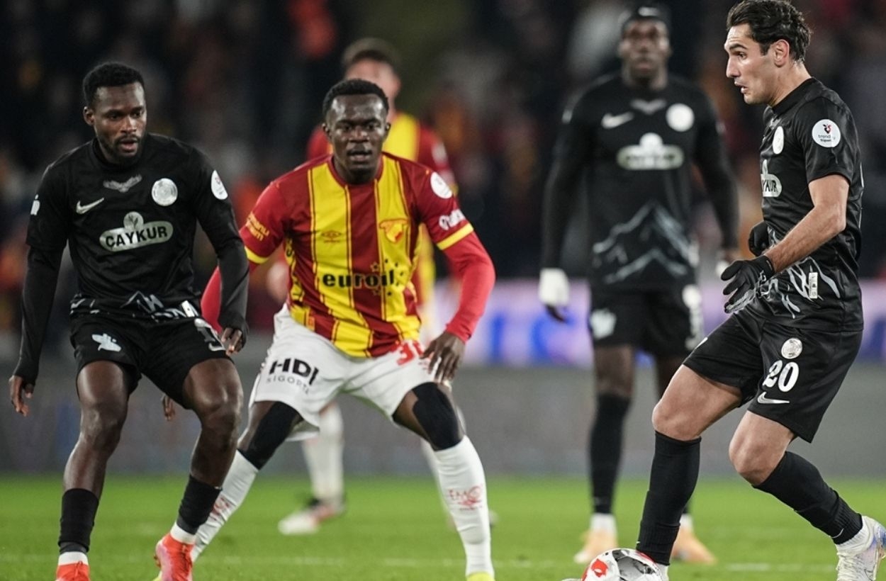 Göztepe - Çaykur Rizespor: 3-1 (MAÇ SONUCU)