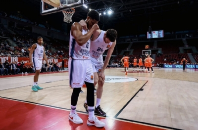 Hapoel IBI-Anadolu Efes: 71-66 (MAÇ SONUCU)