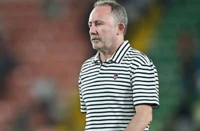 Şaka değil: Beşiktaş'ta 30 futbolcu gitti!