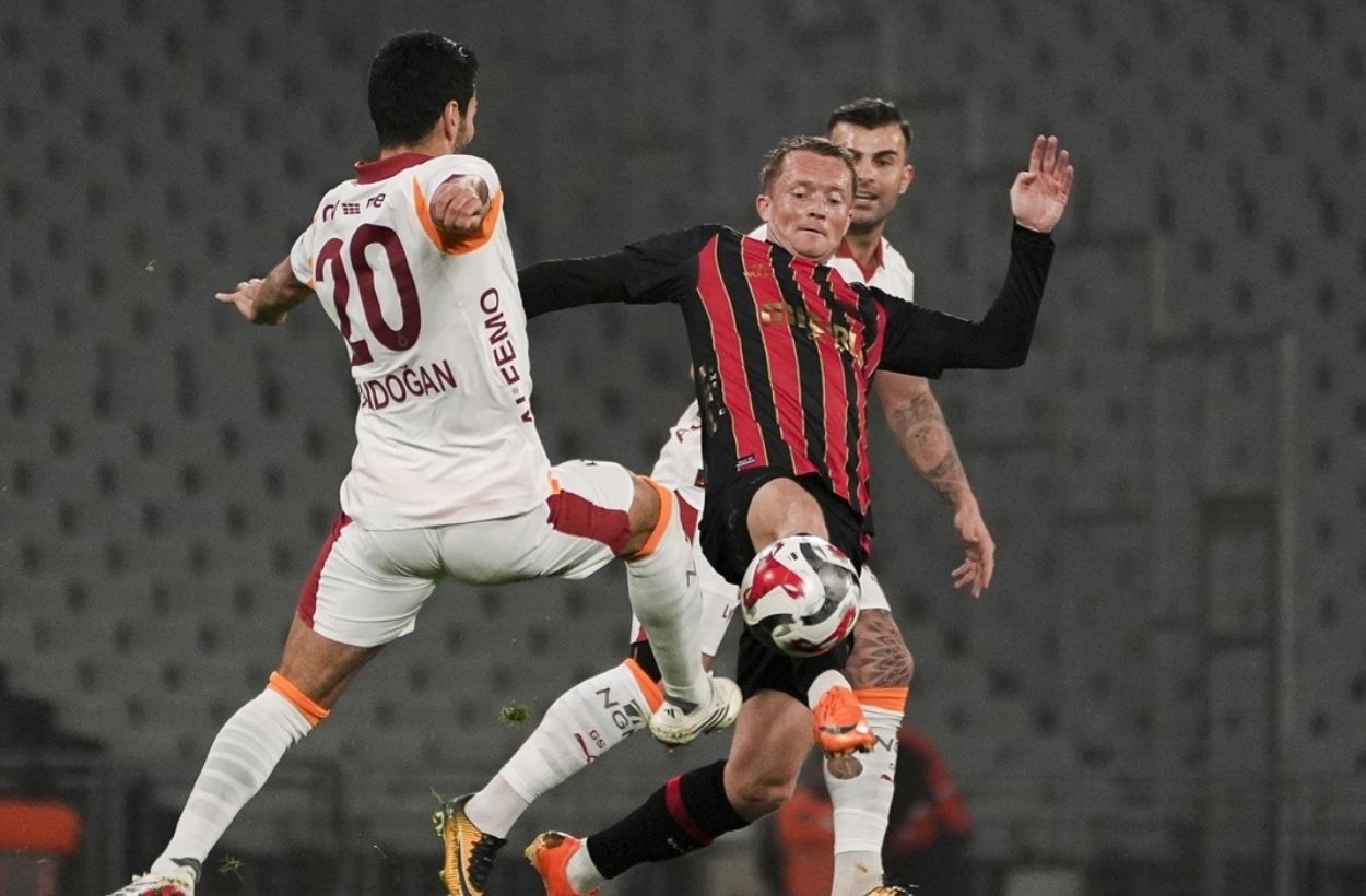 İlkay düşman çatlattı! Guguk kuşlarına cevap