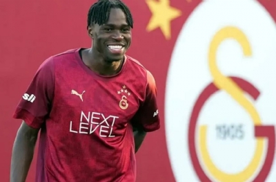 Singo sağ bek mi? Stoper mi?