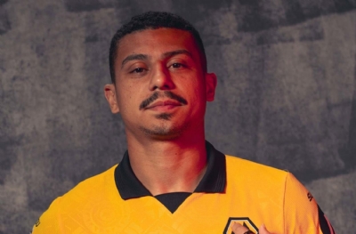 Gueye bahane, Andre şahane! Menajeri İstanbul'da