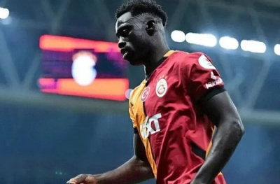  Eleştiriliyor ama Davinson Davinson'dur!