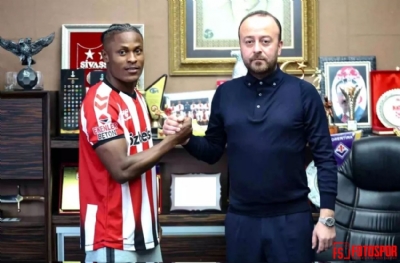 Sivasspor, Jonathan Okoronkwo'yu kadrosuna kattı