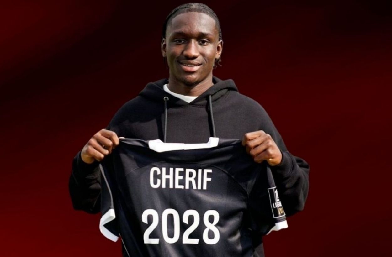Fenerbahçe bir transferi daha bitirdi! İşte Cherif'in sözleşme detayları