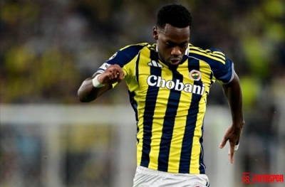 Suudlar kafayı kırdı! Jhon Duran bedava