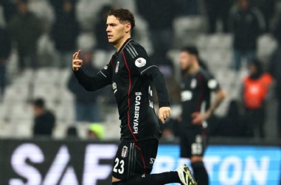 N'aptın Asllani'm! 6 dakikada herşeyi değiştirdi