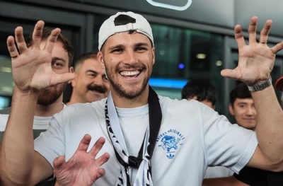 Jurasek Beşiktaş'ta yapamadığını Slavia'da yaptı!