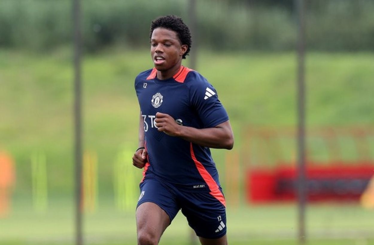 Beşiktaş için geliyordu! Manchester United yoldan çevirdi