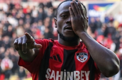 Gaziantep FK, Emmanuel Boateng ile yollarını ayırdı