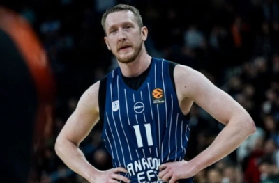 Anadolu Efes'ten sakatlık açıklaması