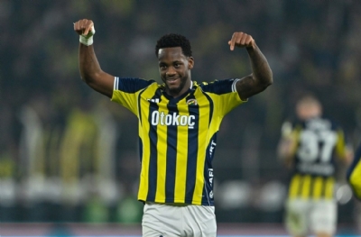 Jhon Duran kafa karıştırıyor