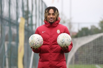 Enine Boey'una gidecek Sallai ve Singo