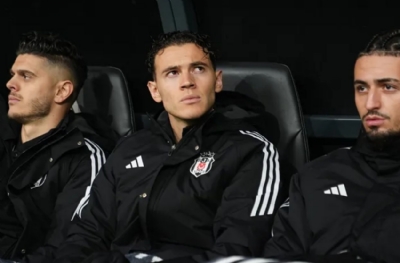 5 dakika oynadı 2 maç ceza aldı