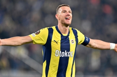 Dzeko dönmek istedi Fenerbahçe reddetti! Schalke'de gol yağdırıyor