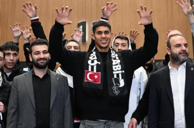 Cordoba'nın varisi Devis Vasquez