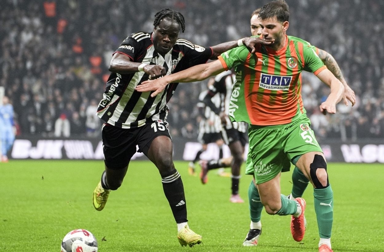 Beşiktaş - Corendon Alanyaspor: 2-2 (MAÇ SONUCU)