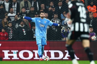 Başta saç kalmadı