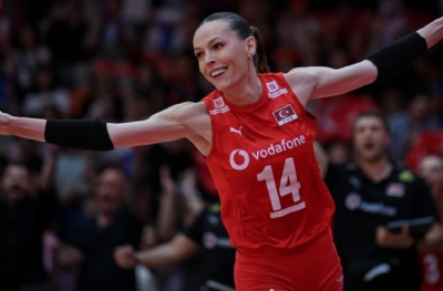 Fenerbahçe,  kaptanı Eda Erdem'i bırakmıyor