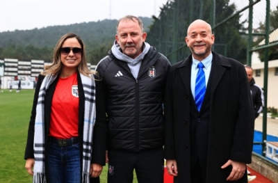 Beşiktaş'a sürpriz ziyaret