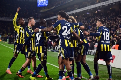 Fenerbahçe'nin Trabzonspor maçı kamp kadrosu belli oldu