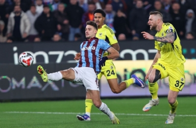 Fenerbahçe savunması seyretti! Muçi işi bitirdi