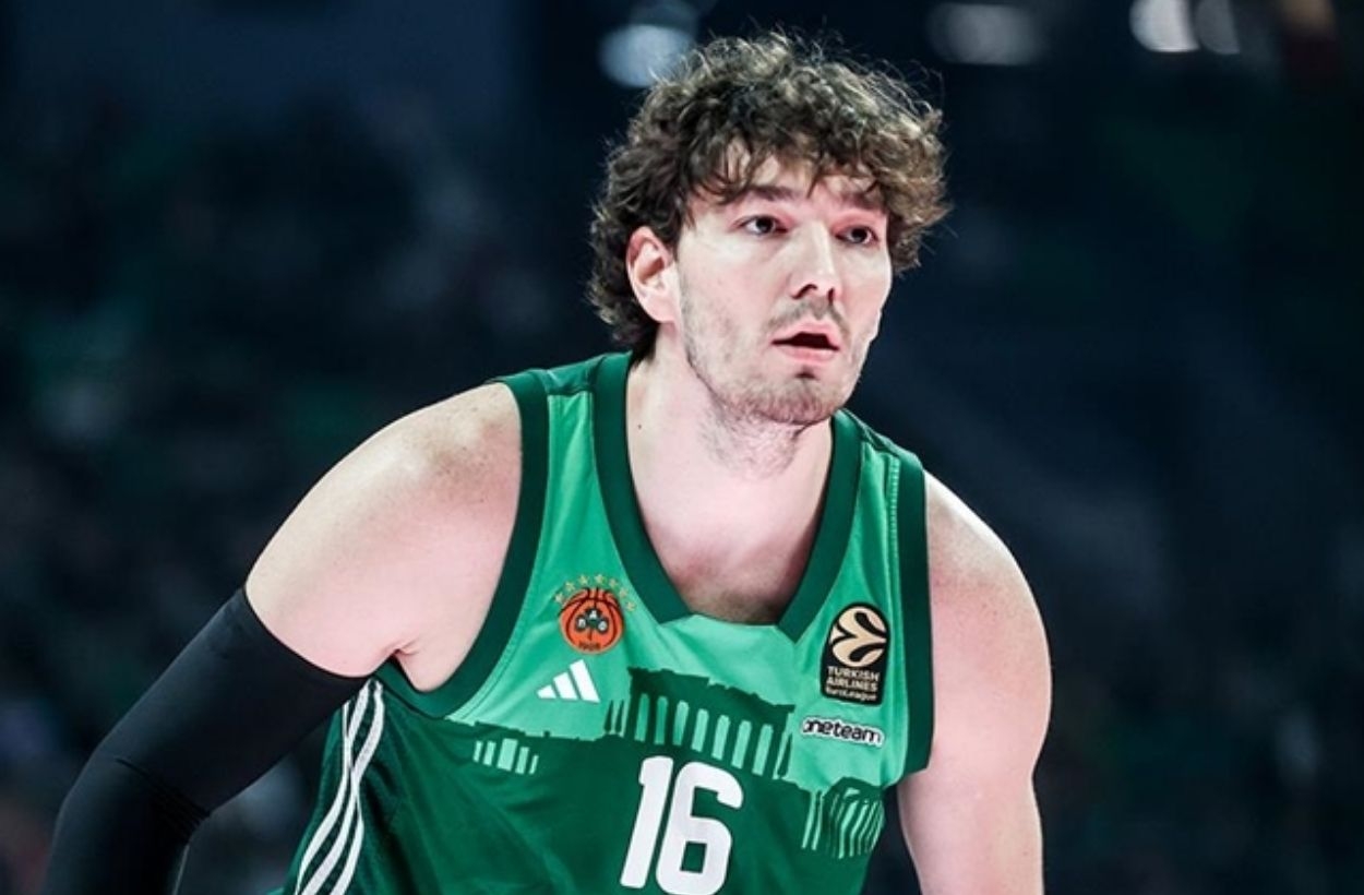 Cedi Osman ayağına sıktı! Fenerbahçe'ye gider yaptı, Yunanlılar da yuhaladı