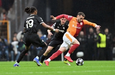 Barış Alper Yılmaz'ı döve döve durduramadılar