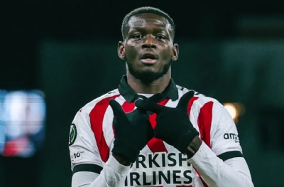 Mouandilmadji bir şeyler deniyor! Tutulamıyor