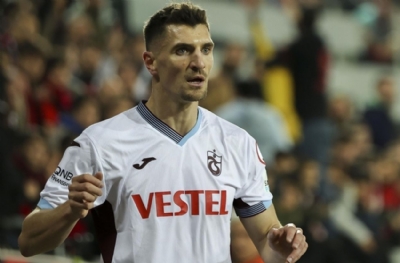 FIFA'dan eski Trabzonsporlu Thomas Meunier kararı