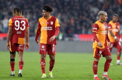 Hem Sanchez hem Torreira'yı kesmek Galatasaray'a yaramıyor