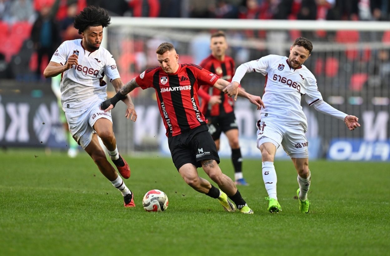 Trabzonspor'da bileği dönen Tim Jabol Folcarelli ay yok