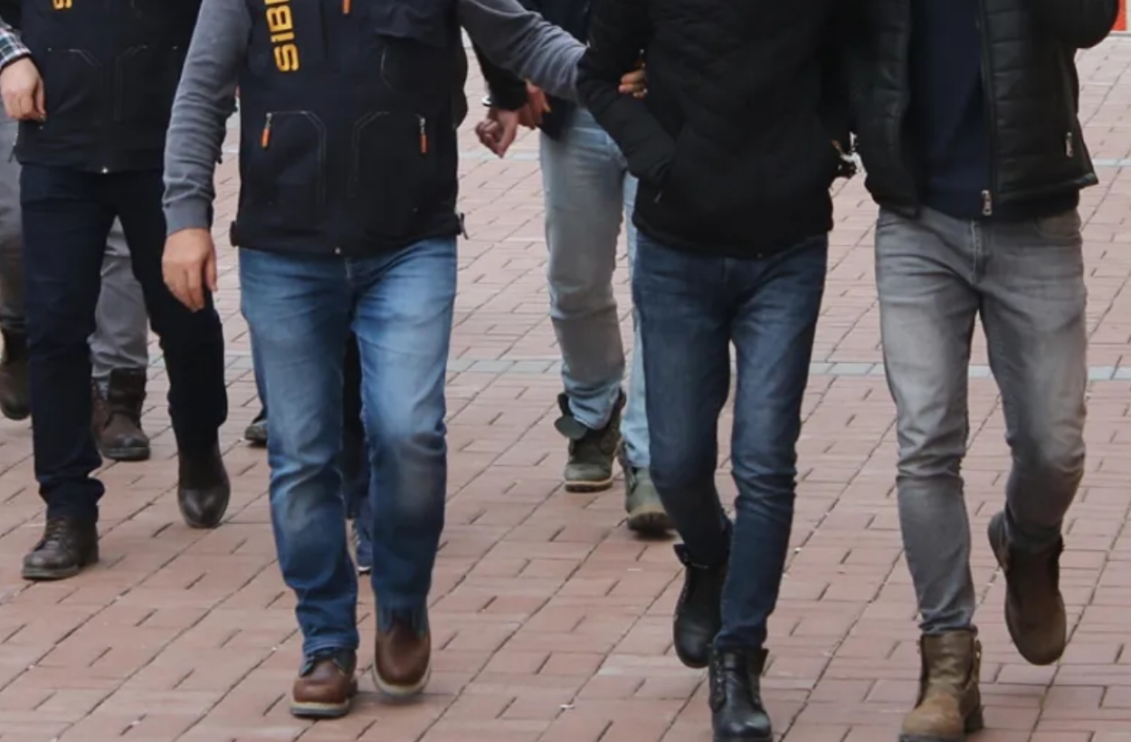 Bahis ve şike soruşturmasında şüpheliler adliyeye sevk edildi