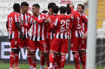 Sivasspor ligde 5 maçlık galibiyet hasretini sonlandırdı