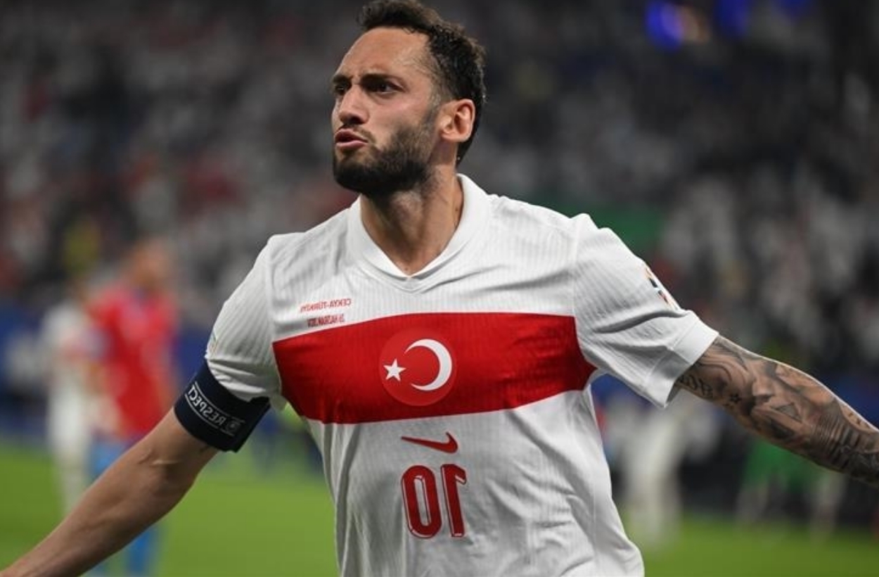 Inter Hakan Çalhanoğlu kararını verdi