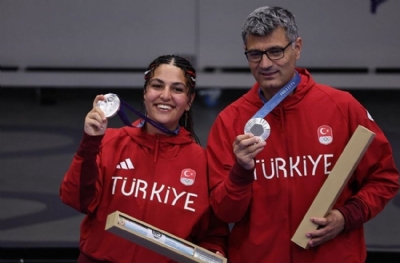 Milli atıcılar Şevval İlayda Tarhan ile Yusuf Dikeç, Avrupa 2'ncisi