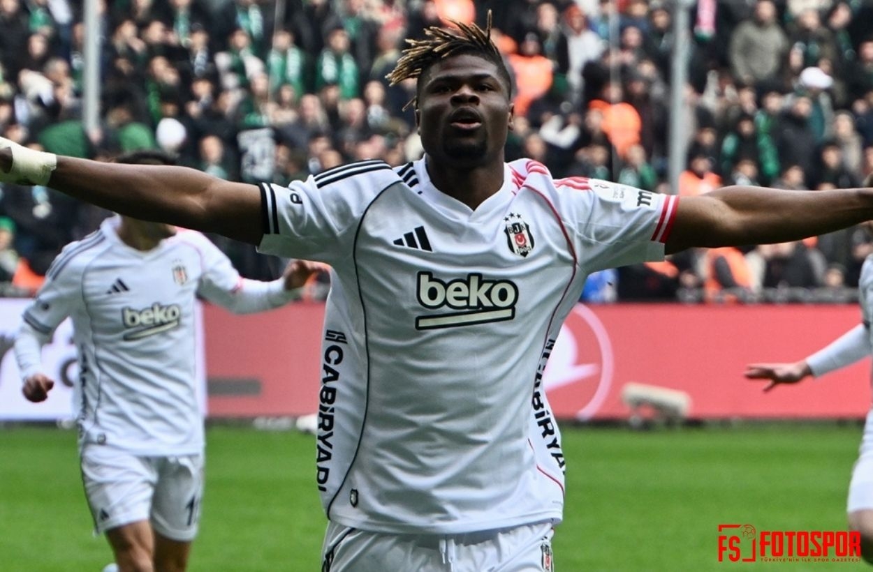 Gurur kaynağı Agbadou! Santrafordan pahalı stoper