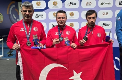 İsmail Keleş, Yusuf Dikeç ve Buğra Selimzade'den atın madalya